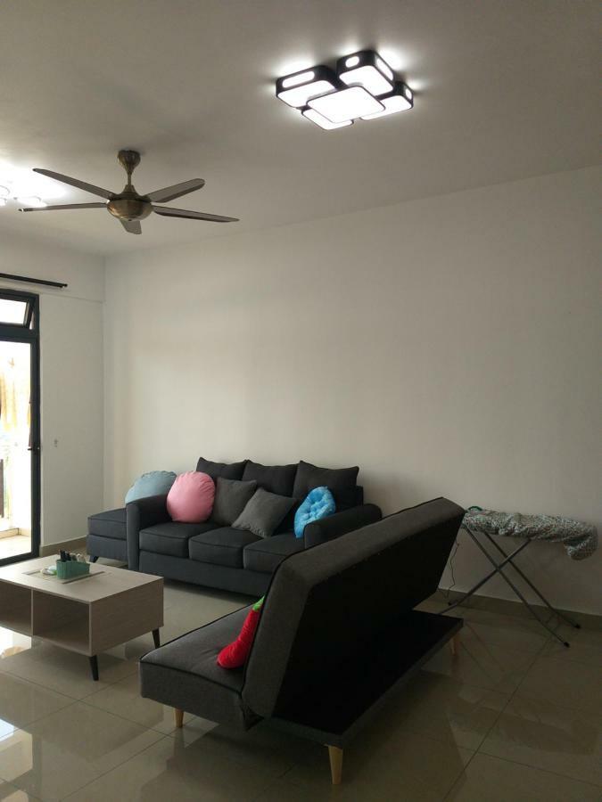 Kempas Indah @ The Secret Garden Homestay Johor Bahru Exterior photo